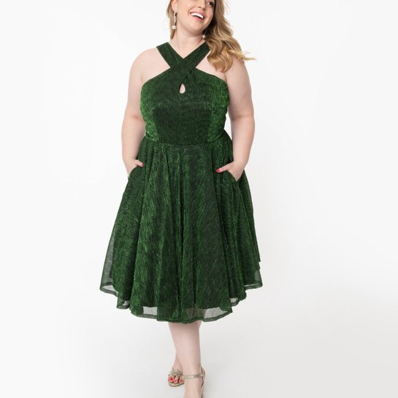 Elegant Green Prom Dress - Picture 2 of 13